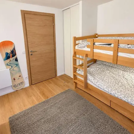 Les Condruses Apartment *